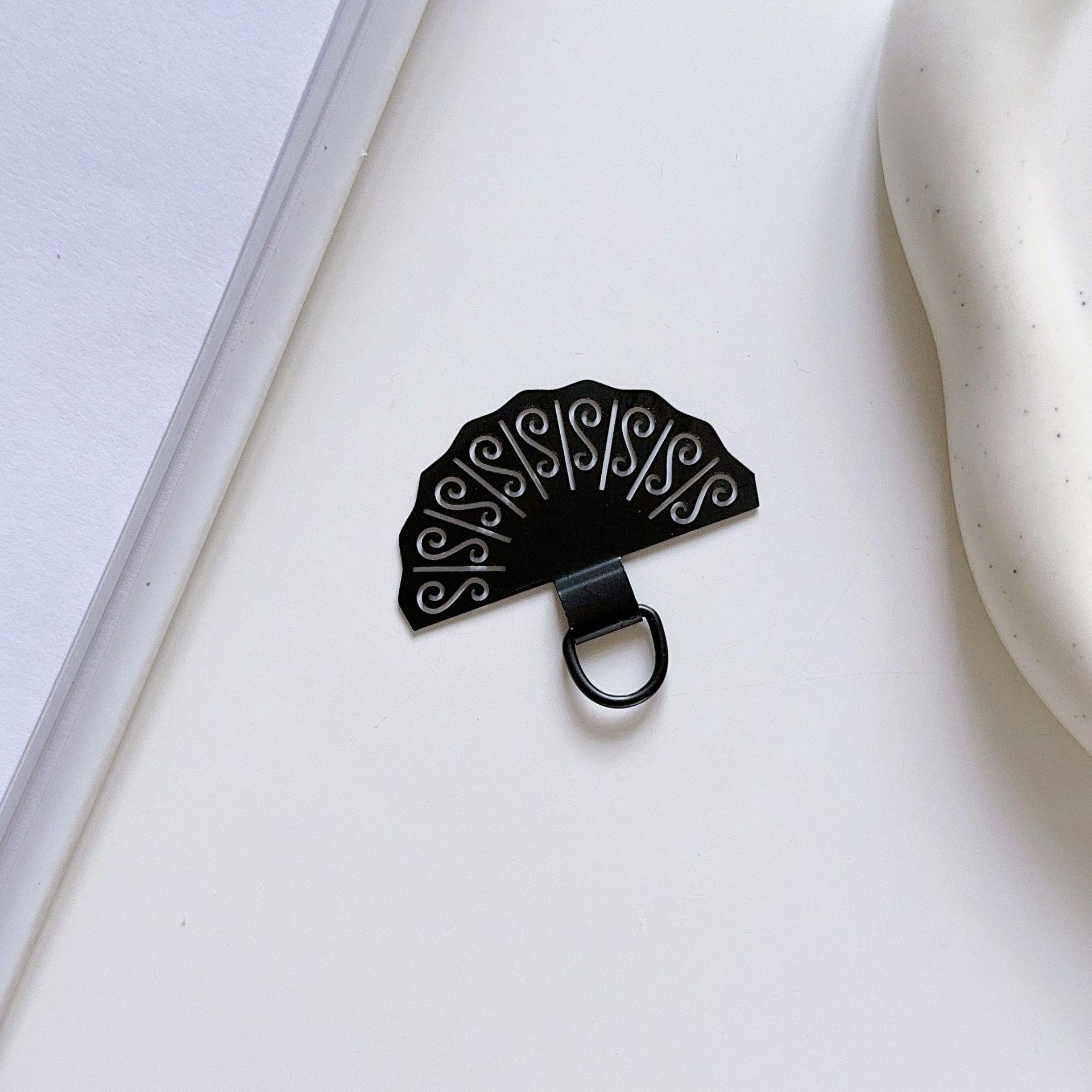 

Четырехцветный шнурок для мобильного телефона из нержавеющей стали - прочный и надежный дизайн зажима для браслета чёрный