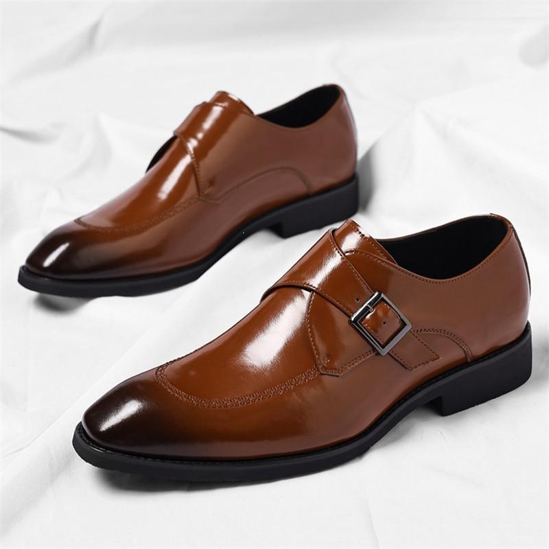Fashion New Men's Designer Pointed Brown Leather Shoes Gentleman Monk Strap Loafers Business Wedding Dress Homecoming Footwear
