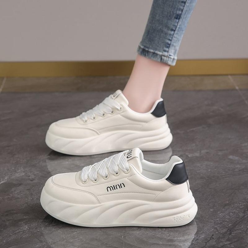 Platform tide board shoes women's spring new casual bread shoes fashion breathable sports little white shoes women