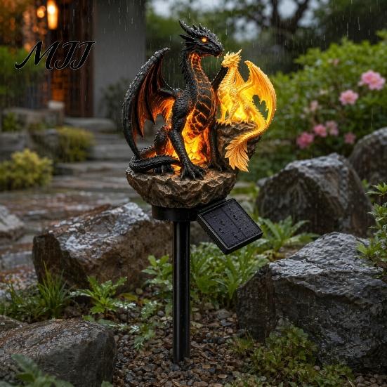 Statua Drago Magico da Giardino Lampada Solare da Giardino, Lampada da Esterno, Ornamento da Prato Alimentato a Batteria, Ornamento Fantastico per Sentieri, Regalo Unico per Amanti Creature