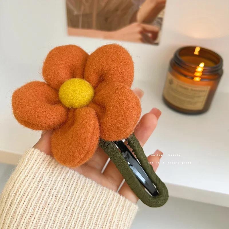 Mote Pluss Størrelse Plysj Blomst Hårklemme Ny Bak Skje Pan Hår High End Elegant og Moteriktig Personlig En Linje Klemmer