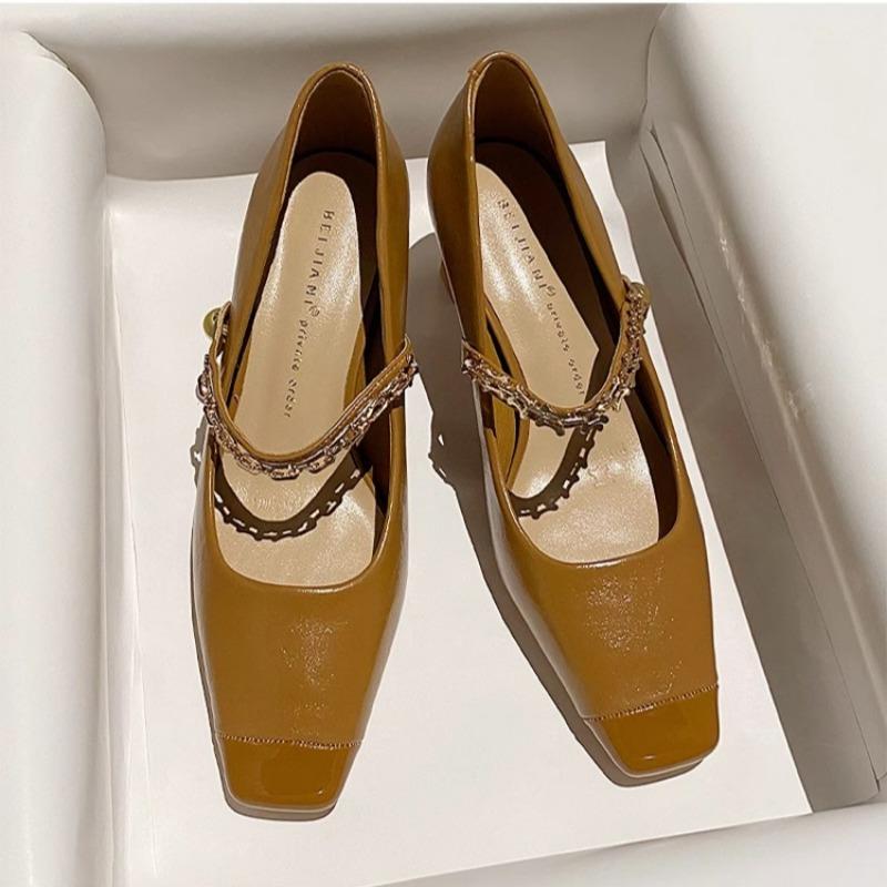 Mode Damen Schuhe mit grobem Absatz Herbst Neu Flachmund Leder Metallkette Rutschfest Verschleißfest Low-Top Schuhe