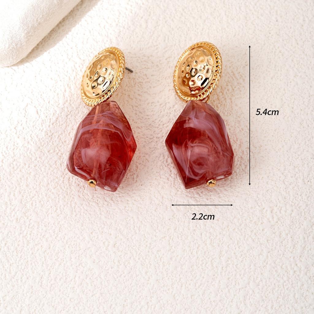 Temperament Alloy with Irregular Shape Stud Earrings, Light Luxury with Round Earrings.