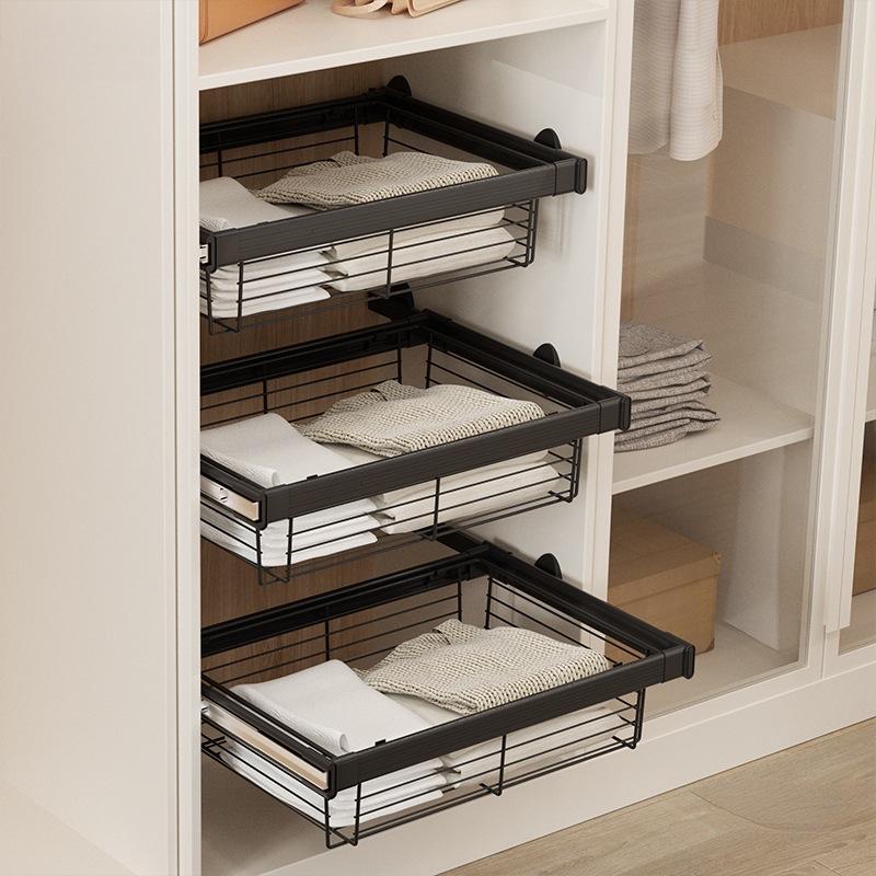 Étagère télescopique extensible pour rangement de pantalons dans une armoire