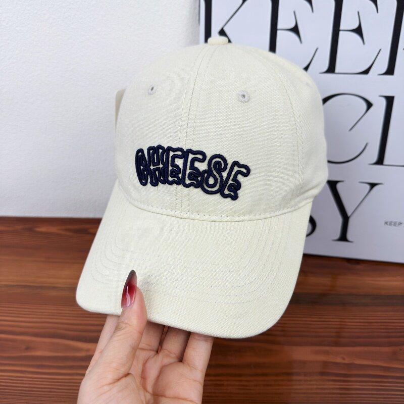 Spring and summer retro versatile letter embroidered baseball cap women's new curved brim cap showing face small sun hat