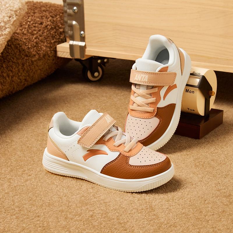 Anta Kids Lifestyle Series Synthetic Leather Trendy Versatile Fashion Lightweight Shock Absorption Low-Top Kids Skate Shoes A22449988-4