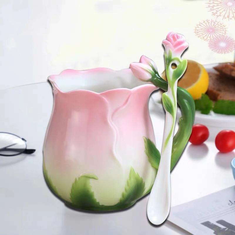 

New European Style Enamel Ceramic Coffee Mug Creative 3D Rose Flower Shape Teacups Pastoral Milk Cups with Spoon Gifts
