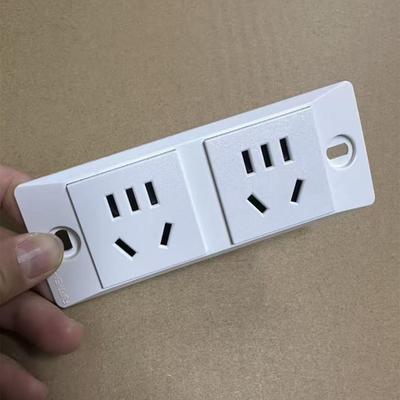 Gniazda i wtyczki elektryczne – Przedłużacze