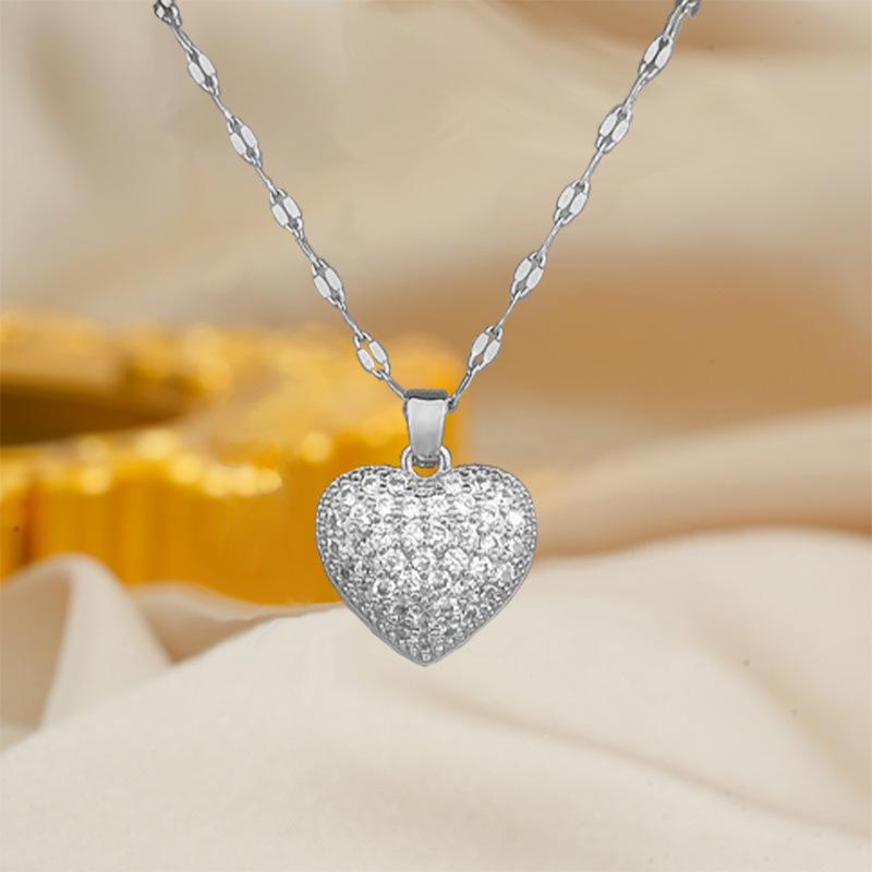 Titanium Steel Heart-shaped Pearl Shell Necklace: Elegant Luxury Clavicle Chain for Women серебряный
