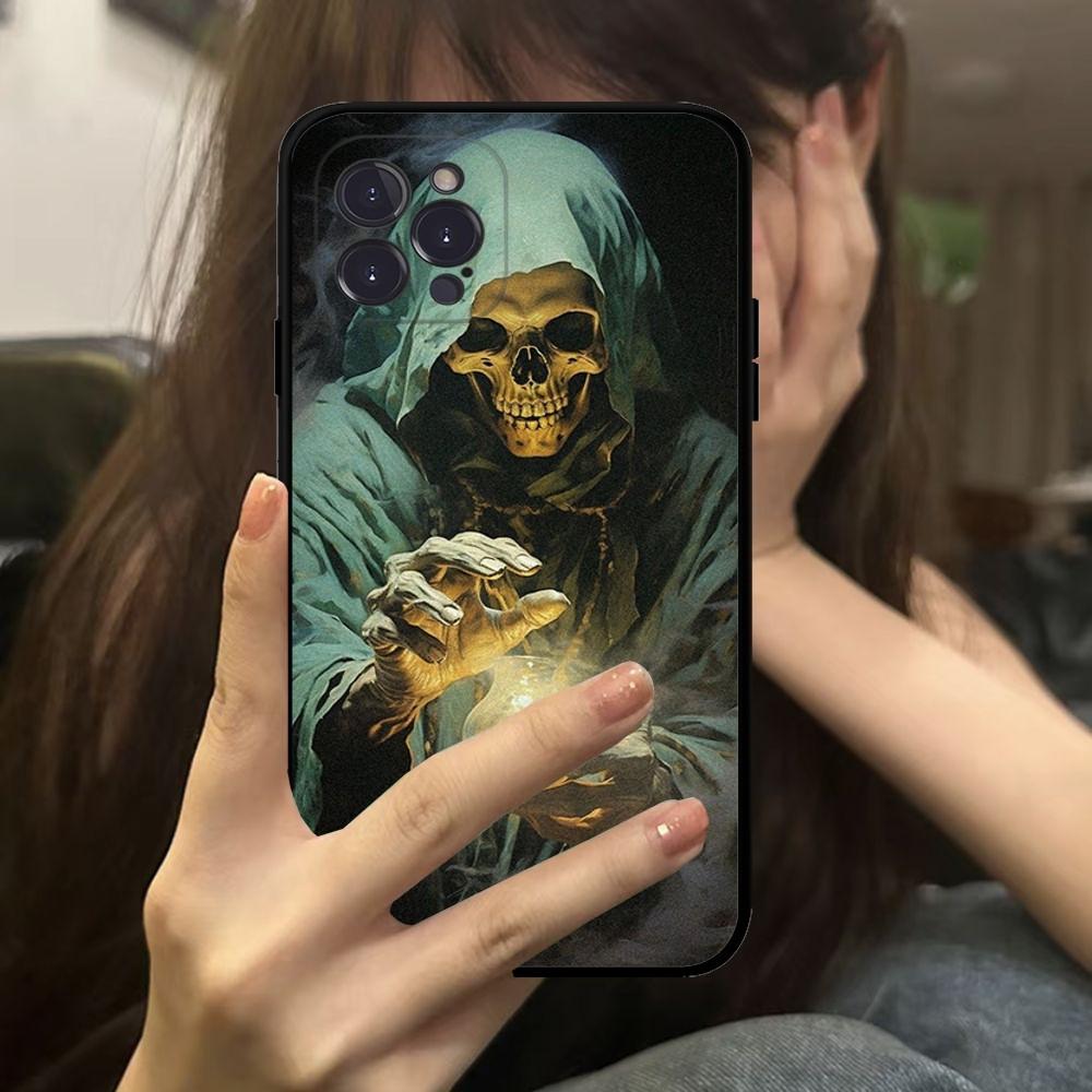 Grim Reaper Skull Skeleton Phone Case For IPhone 16 15 14 11 12 13 Mini Pro XS Max Cover 6 7 8 Plus X Funda Shell