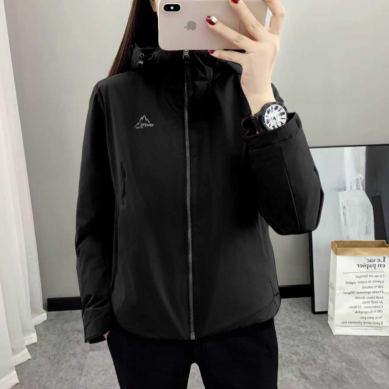 

Женская утолщенная теплая куртка с капюшоном для занятий спортом на открытом воздухе и альпинизма Medium