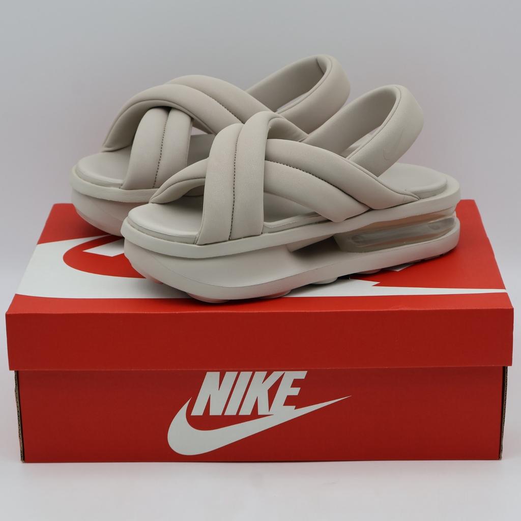 IH2052-299 Nike Women's Air Max Isla Cream 2 (Women's)