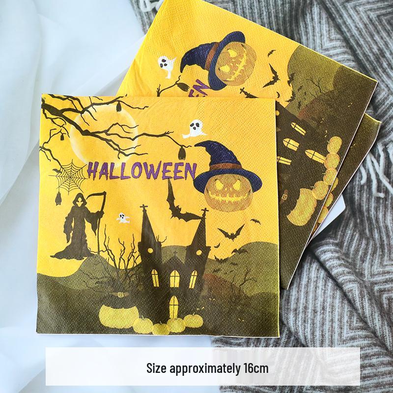 Zestaw zastawy stołowej na imprezę tematyczną Halloween: Obrus dyniowy, Talerzyki i kubki jednorazowe