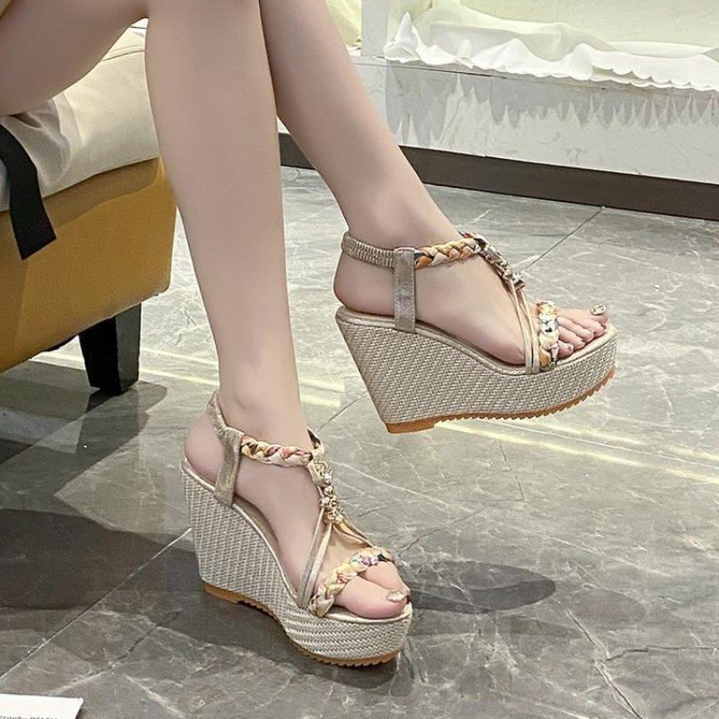 Fashion Wedge With Platform Waterproof Round Toe Tip Ladies Shoes Designer 2025 Trending Wholesale Vip Super-high Heel Women's Sandals