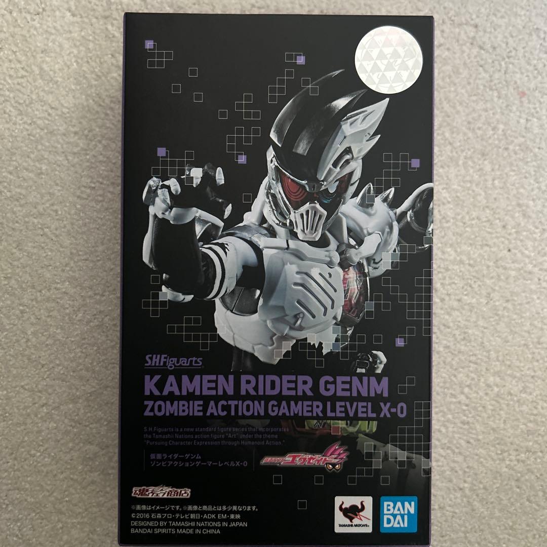 

[Б/У] Kamen Rider GENM ZOMBIE ACTION GAMER УРОВЕНЬ X-0
