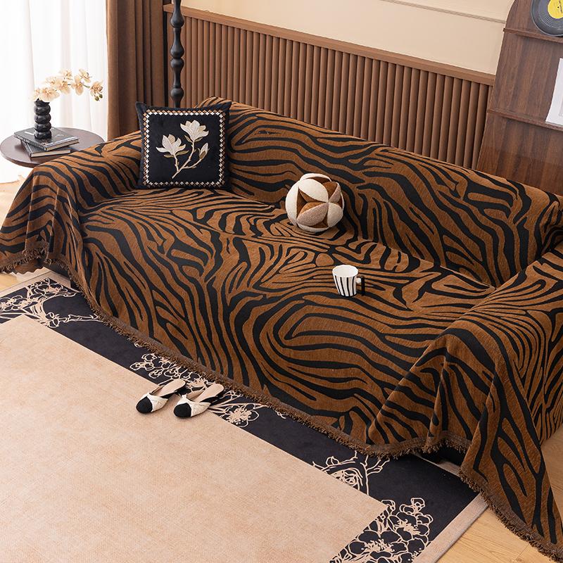 

Простой чехол-накидка на диван с линейным узором, двусторонний шенилловый чехол для дивана, полный комплект, чехол для 3-местного дивана, универсальный для четырех сезонов 180X130cm коричневый