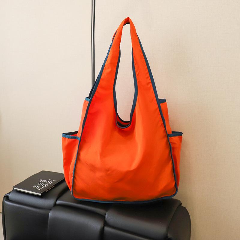 

Douyin Color Block Foldable Grocery Tote - Eco-friendly, Waterproof Polyester Bag for Handheld or Shoulder Use