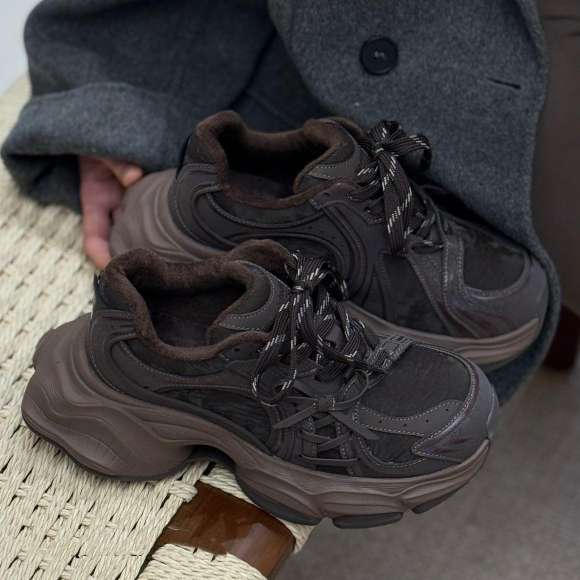 

Handsome, trendy, cool and taller, new niche platform women s shoes, casual shoes, sports shoes. 40