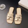 Silver small lock flat shoes 2025 new open-toe slippers holiday fashion wear French sandals