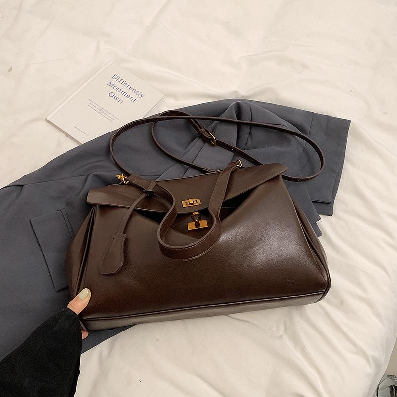 New stylish and simple casual lock commuter bag single shoulder oblique span trendy women's bag