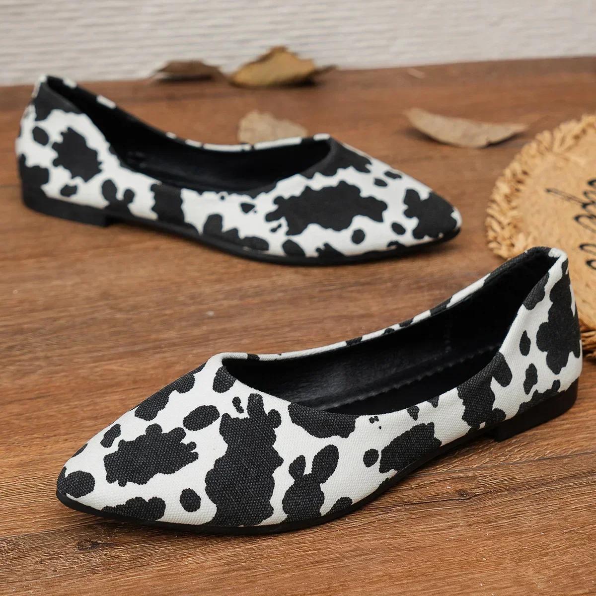 

Жіноча плоска вишита мода на відкритому повітрі з малюнком Зручні плоскі нековзні дихаючі повсякденні лофери з гострим носком Zapatos Mujer 36