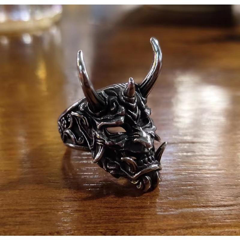Huajie Men's Gothic Tokyo Style Yaksha Skull Mask Design Rings Two Tone Sheep Horn Hip Hop New Ring Trend