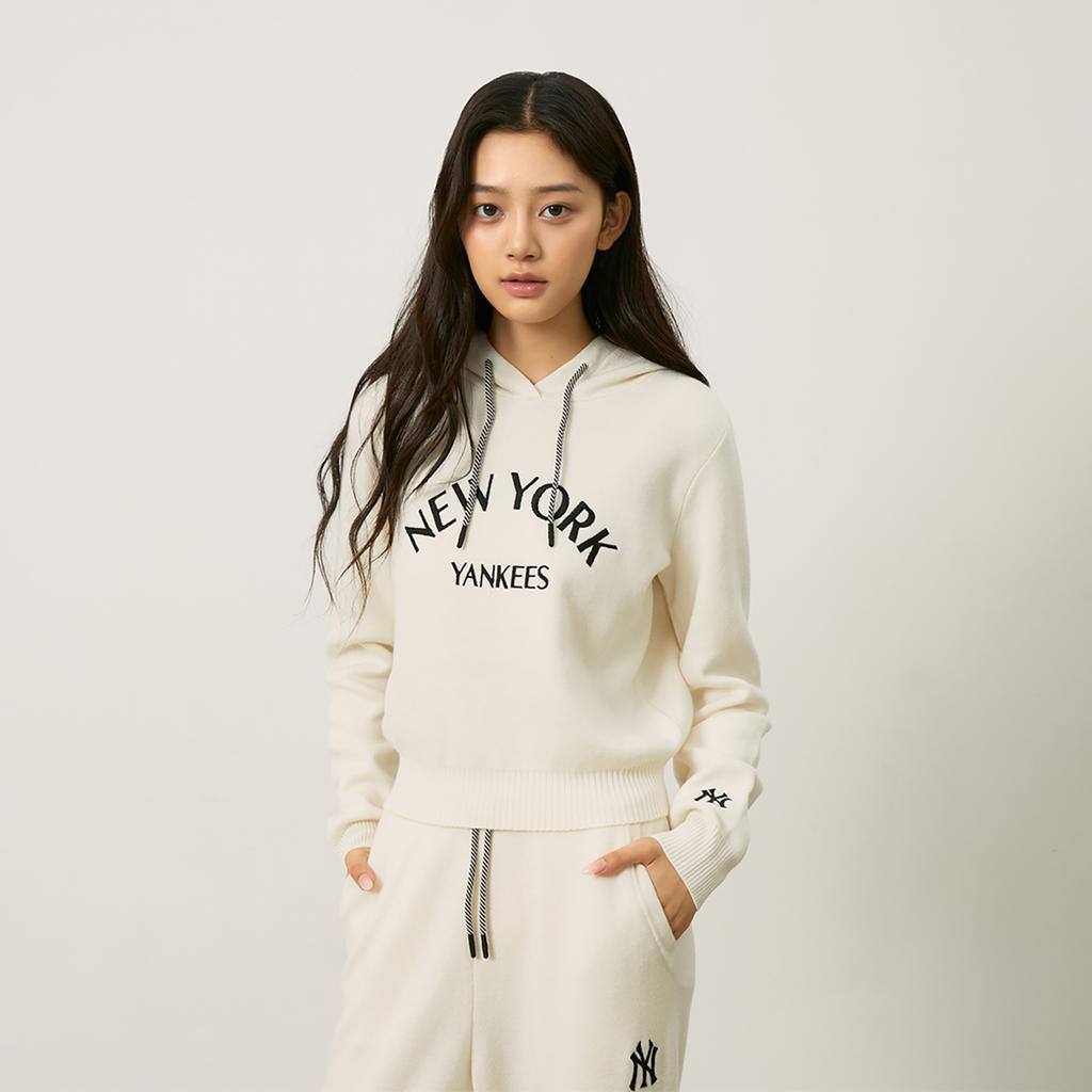 New MLB Preppy Style Collection New York Yankees 24FW Knitwear Knitted Fabric Cardigans Women's Cream 3FKPV0144-50CRS