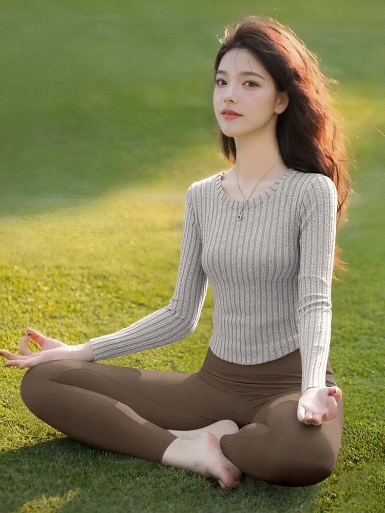 Women’s Stunning Yoga Attire L (100-120 cm)