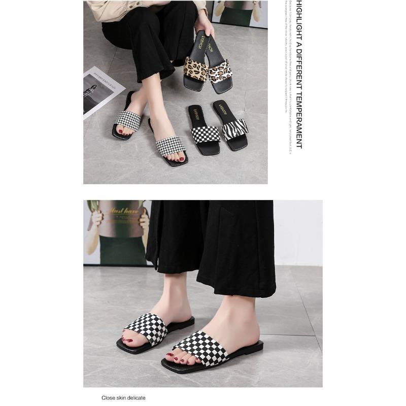 Flat Bottom Slippers Female Summer New Checkerboard Checkerboard Beach One Word Cool Slippers Female