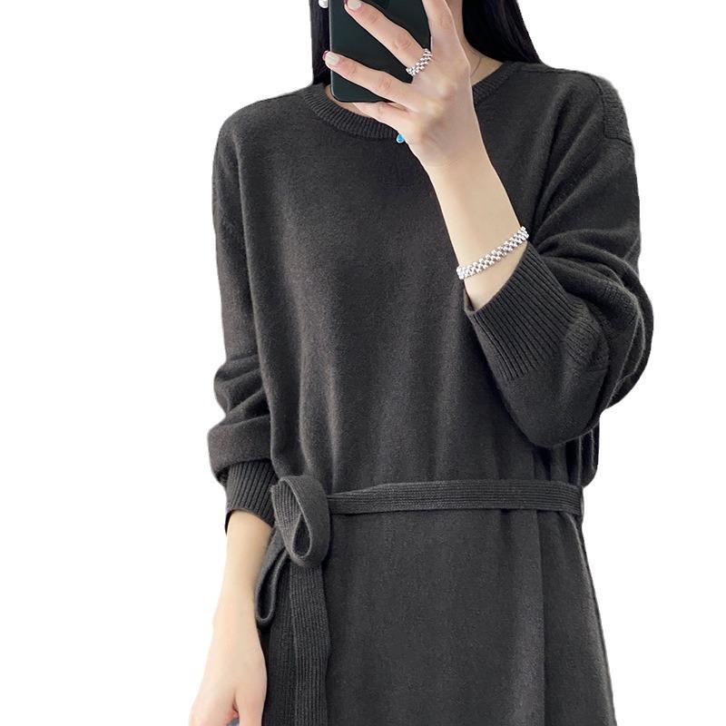 Woll-Schnürkleid mit Rundhalsausschnitt in Übergröße für Damen - Einfarbig, Herbst- & Winter-Strickstil