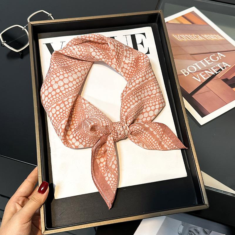 30% Silk 70% Cotton Scarf Women Square Neck Shawls Wraps for Ladies Foulard Scarves Pashmina Female Hijab Bandana Bufanda 70cm