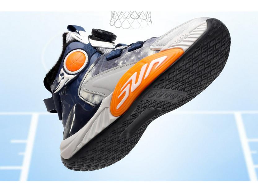 Boys' Winter 2025 Velvet-Lined Cotton Sneakers - Trendy Leather Surface for School Sports