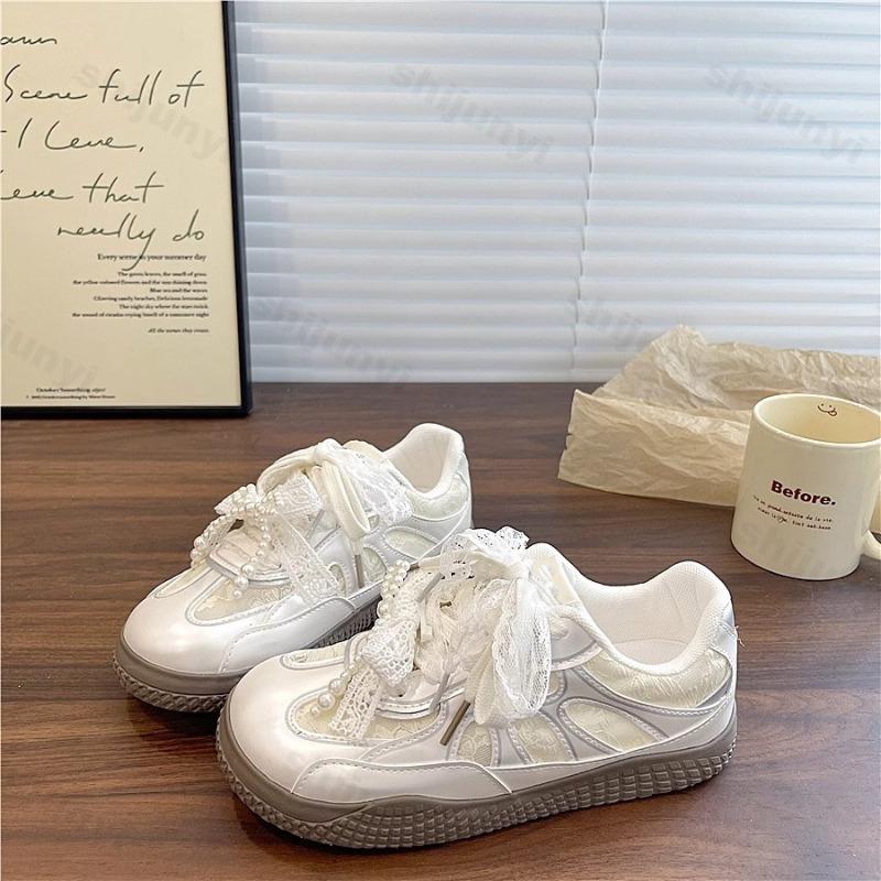 Women's Casual Sports Shoes 2026 Autumn Comfortable Anti Slip Outdoor Vulcanized Shoes Lace Pearl Bow Fashion Running Shoes