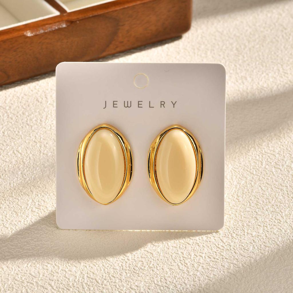 Vintage Luxury Large Geometry Oval Stud Earrings for Women Girls Fashion Metal Charms Piercing Jewelry Accessories Gifts