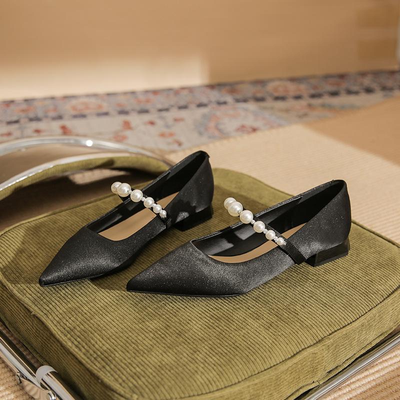 29803 [sheepskin] Pointed Flat Shoes Women's 2025 New Pearl One-word with Thick Heel Mary Jane Single Shoes