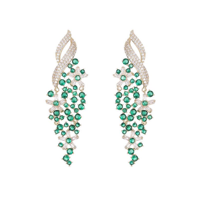 Fashion Dress Paired With Earrings Exaggerates The Grandeur Of Heavy Industry Earrings