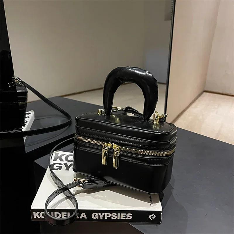 Luxury design sense mini crossbody bag Korean solid wax oil leather high-end texture simple small square bag