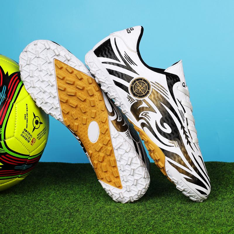 Unisex Non-Slip Wear-Resistant Youth Football Training Shoes with Long Multi-Studs