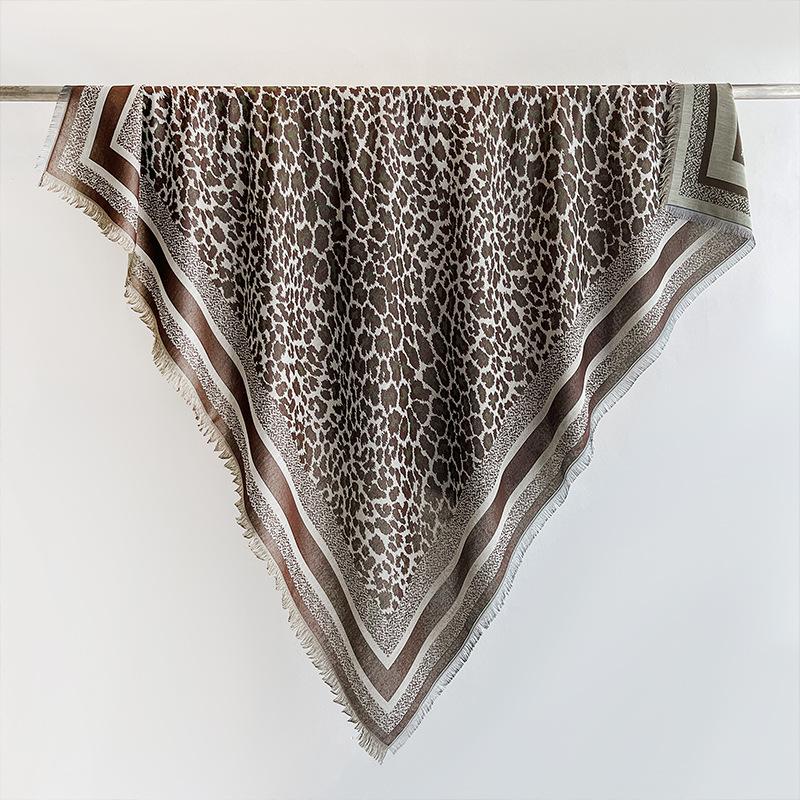 Spring and Autumn new rice gray leopard print scarf women's double-sided imitation cashmere thickened warm fringed large square scarf shawl dual-p