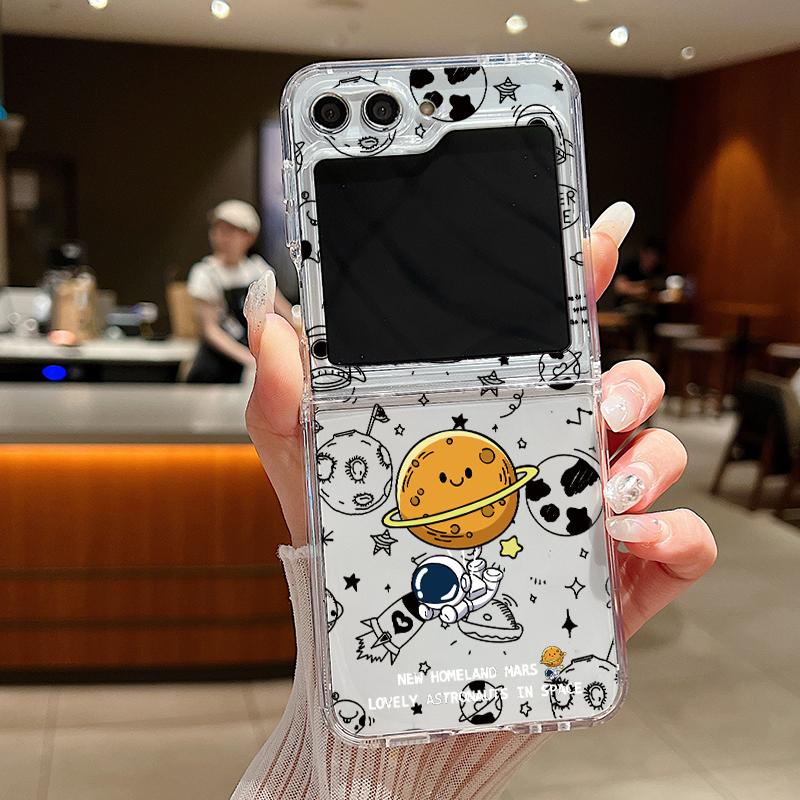 Cartoon Astronaut Pattern Phone Case For Samsung Galaxy Z Flip 6 5 4 3 5G Flip6 Flip5 Flip4 Metal Buckle Folding Silicone Cover