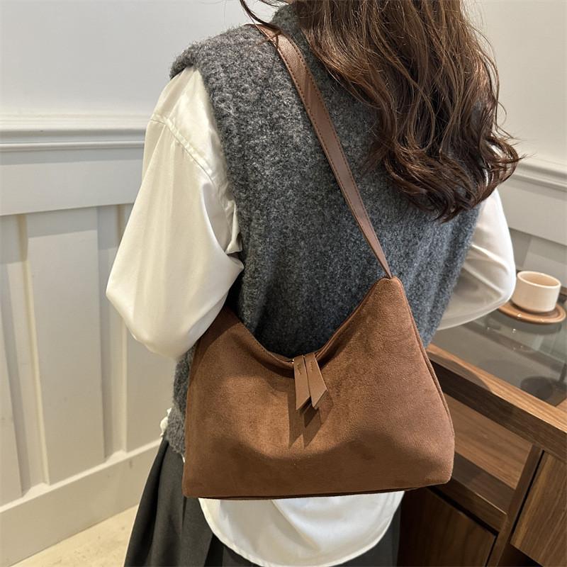 Stylish Large Capacity Tote Bag In Black Brown Red For Everyday Fashion Use