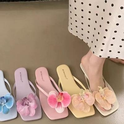 Fairy Style Fake Seaside Flip Flops for Women, Niche Evening Breeze, Petal Shaped Beach Sandals, Exposed Toe Flat Bottom Slippers