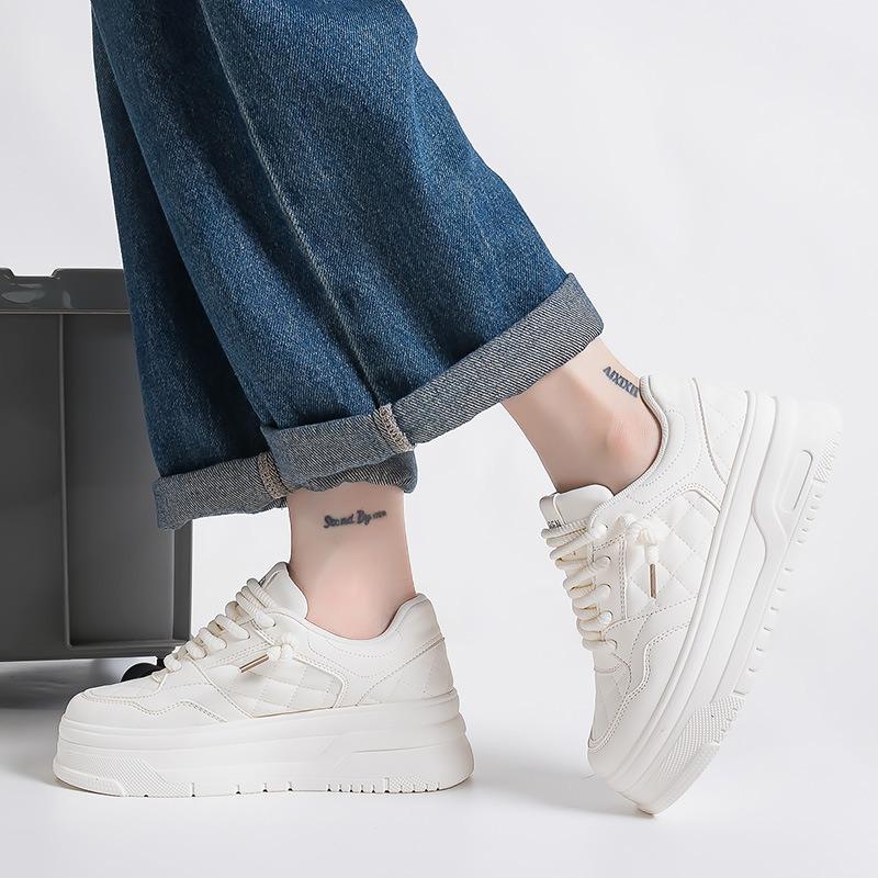 Height-increasing Thick Baseplate Shoes Women's Low-top Shoes Simple and Versatile Casual and Lightweight Bread Shoes White Shoes 2