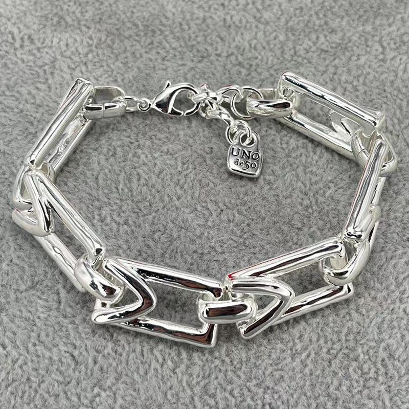 2024 Elegant Creative Women s Bracelet - Trendy European & American Festival Jewelry Gift