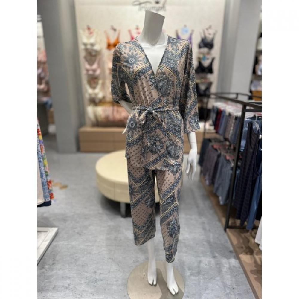 Triumph Laval Oriental Poly Fleece Border 7 8 Set Beige  Tewlt731tewlf731be 90/90