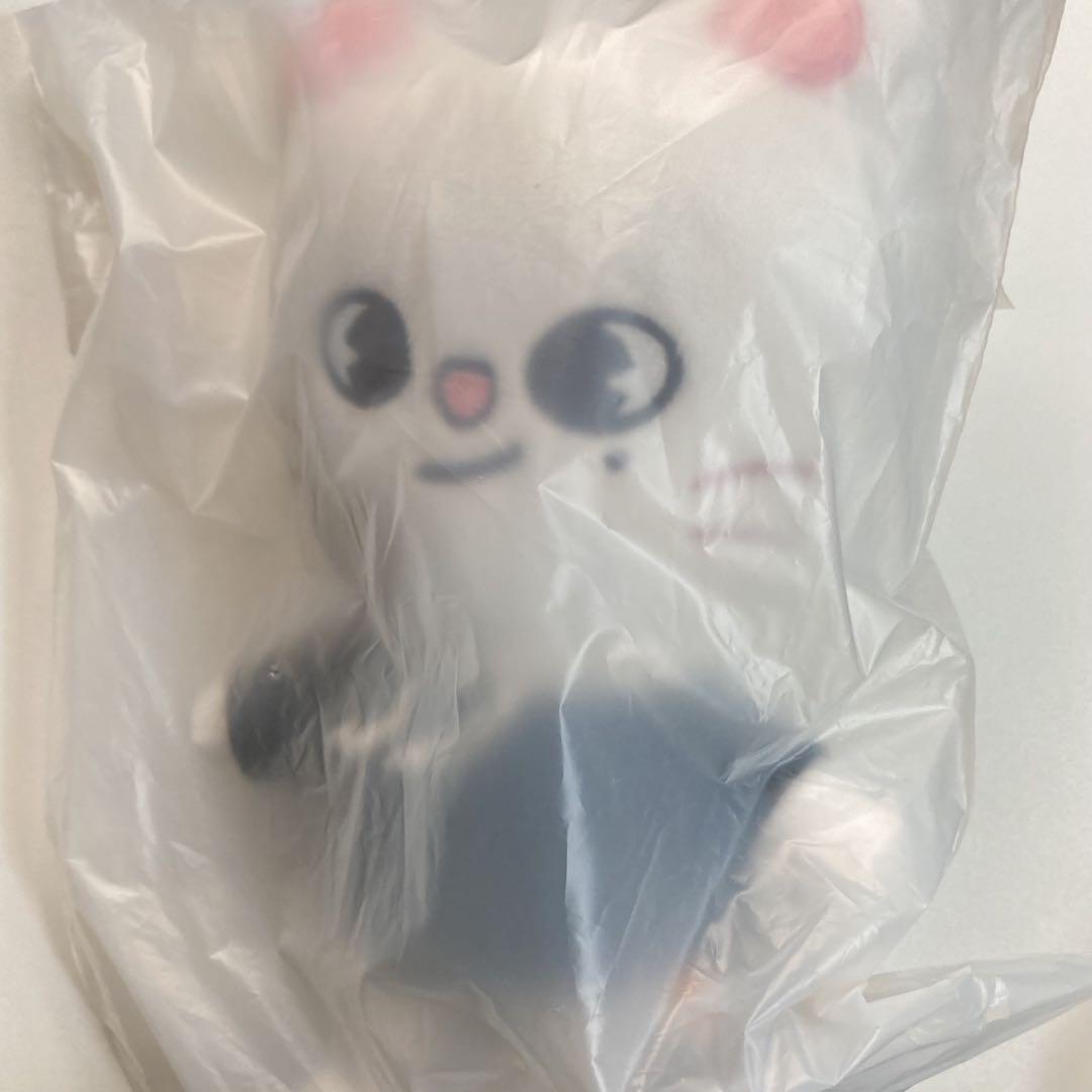 

[USED] Stray Kids JYP Pop-Up Plush Toy Hyunjin