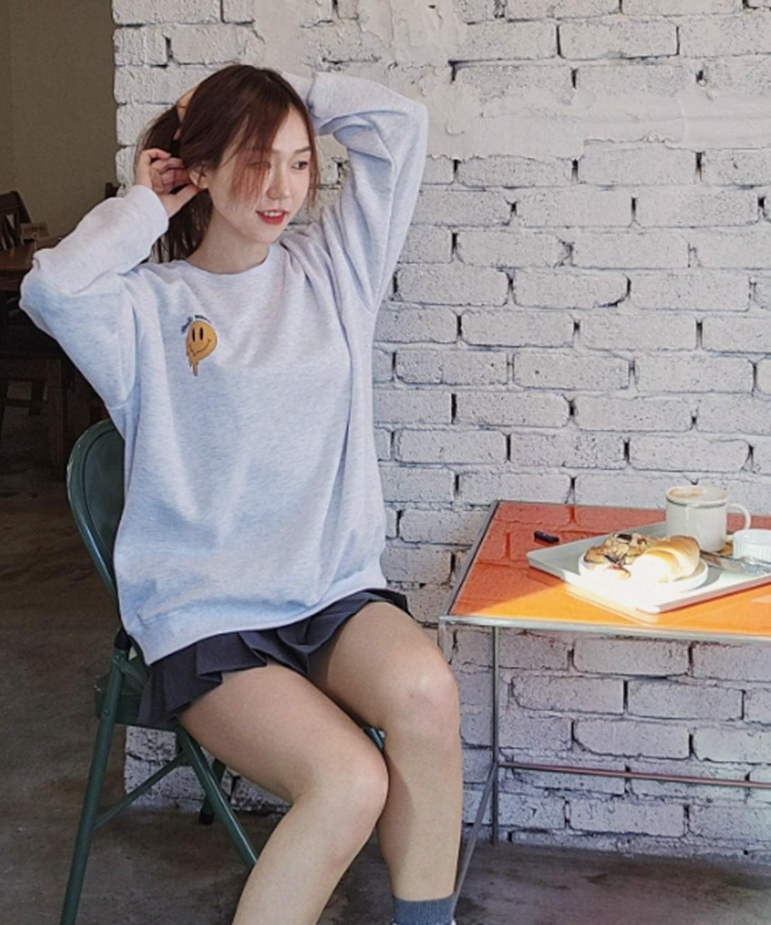 Cream Soda Lab Smile Light Grey Sweatshirt Brushed Light Gray/1 (M)