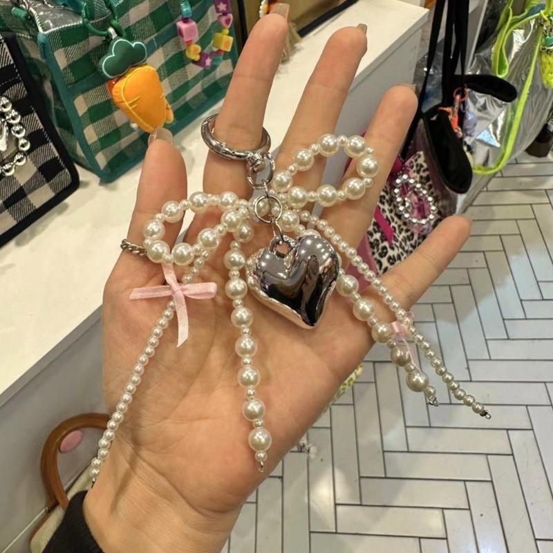 Elegant Pearls Bowknot Heart Charm Pendant Bag Decoration Bows Keychain Keyring Ornament Fashion Accessory For Women