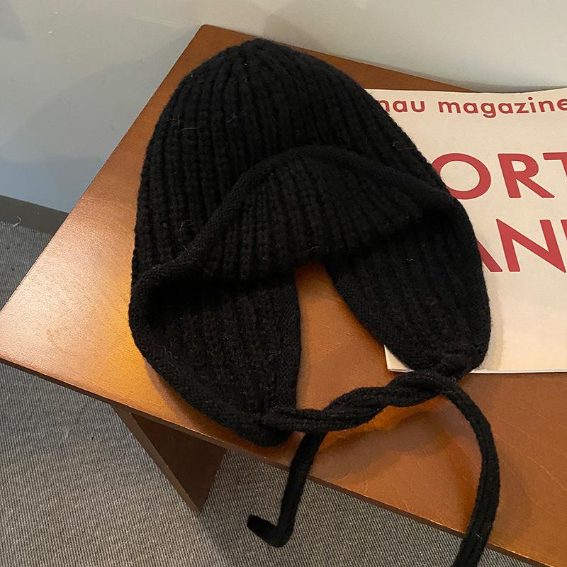 

Hat Women s Winter 2025 Wool Hat Show Face Small Fashion Patch Warm Knitted Hat Ear Protector Headband Hat Tide One size fits all чорний
