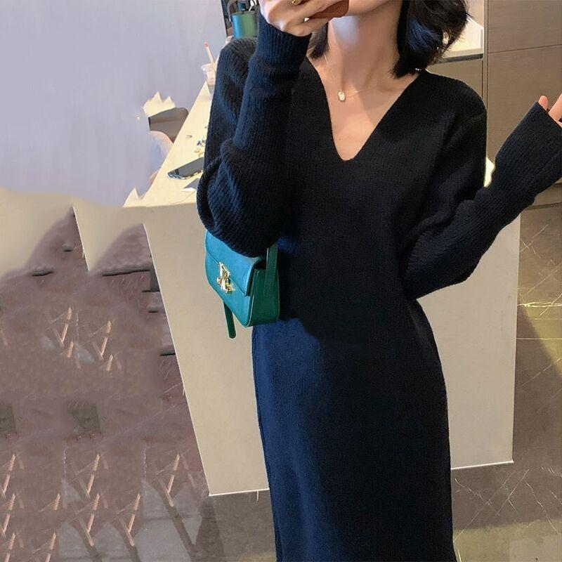 Light luxury advanced sense Royal sister light mature temperament Muse Fan knitted red backing dress women's winter